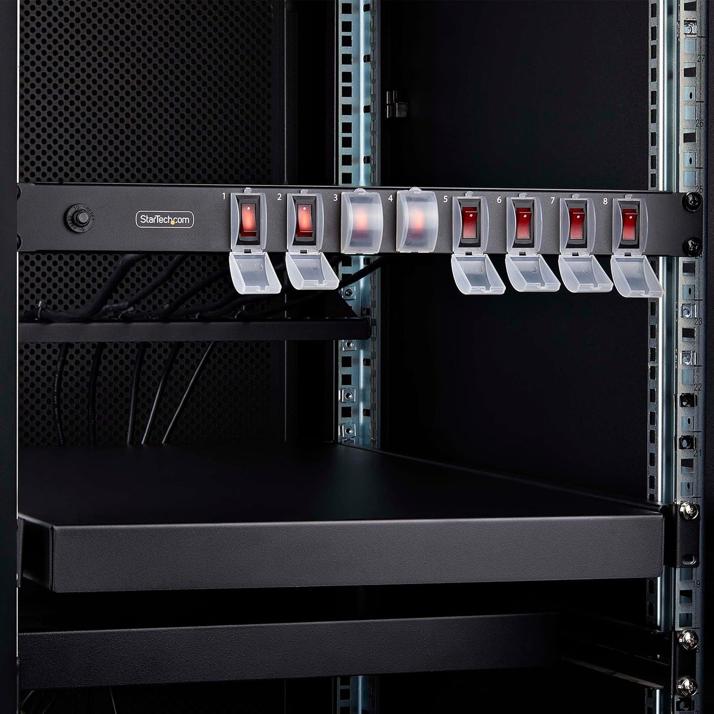 StarTech 8-Outlet Rack Mounted PDU
