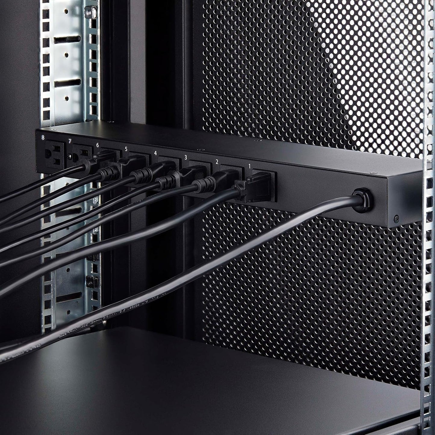 StarTech 8-Outlet Rack Mounted PDU